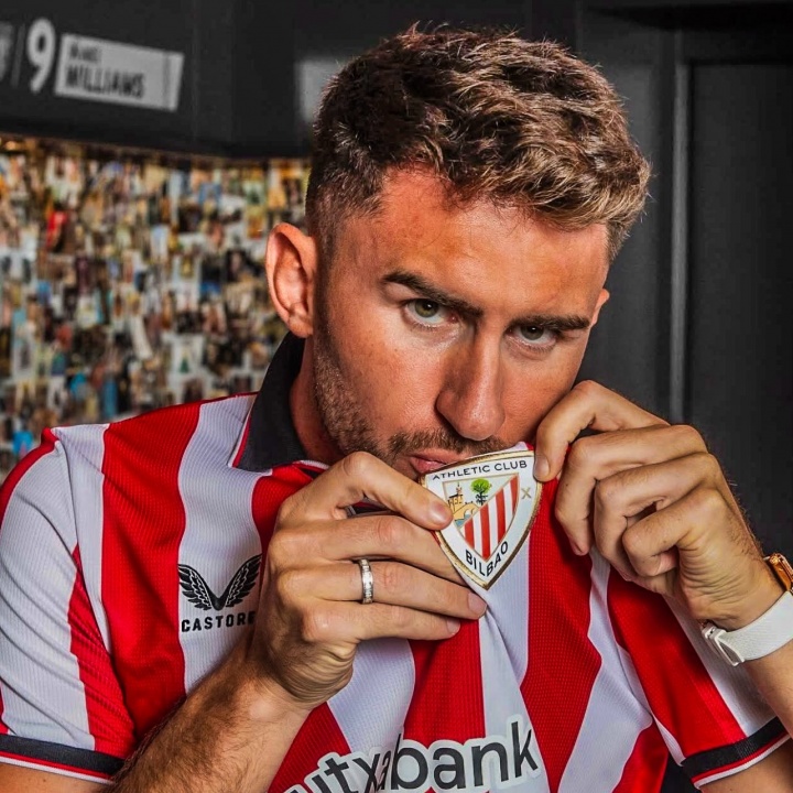 bob半岛体育官网-慕了！拉波尔特曼城14冠，29岁淘金→31岁回欧洲，不缺荣誉和金钱