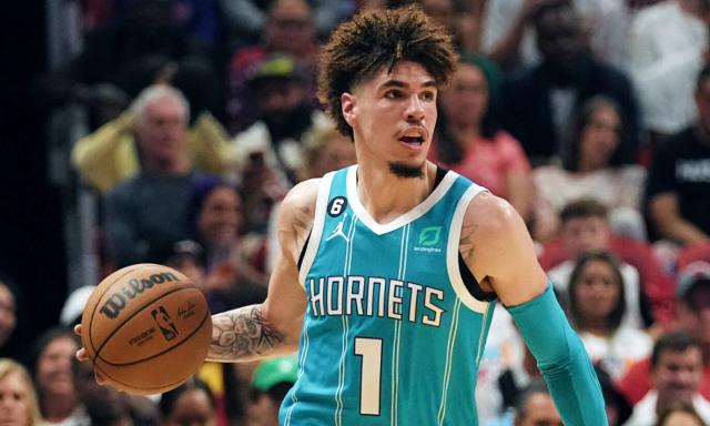 三球新赛季首秀姗姗来迟 伤兵满营令黄蜂难止连败